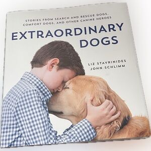 Extraordinary Dogs: Stories From Canine Heroes | Hardcover